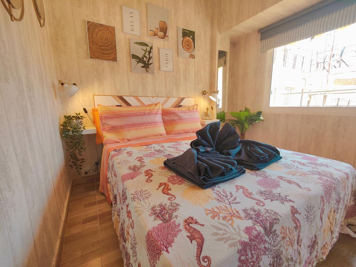 Begona 408 Compact City Center Studio By Namaste Elite ตอร์เรโมลิโนส ภายนอก รูปภาพ