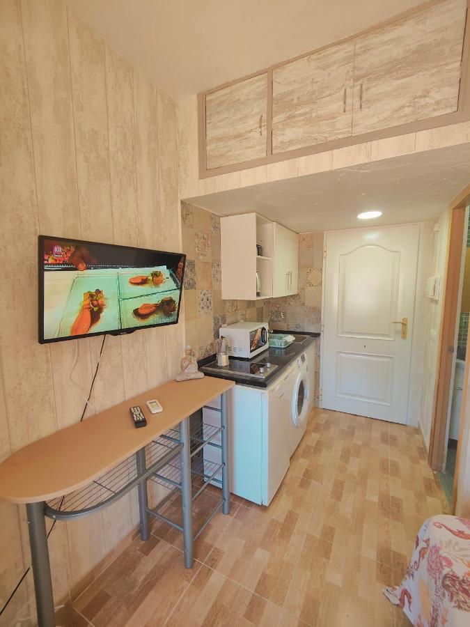 Begona 408 Compact City Center Studio By Namaste Elite ตอร์เรโมลิโนส ภายนอก รูปภาพ